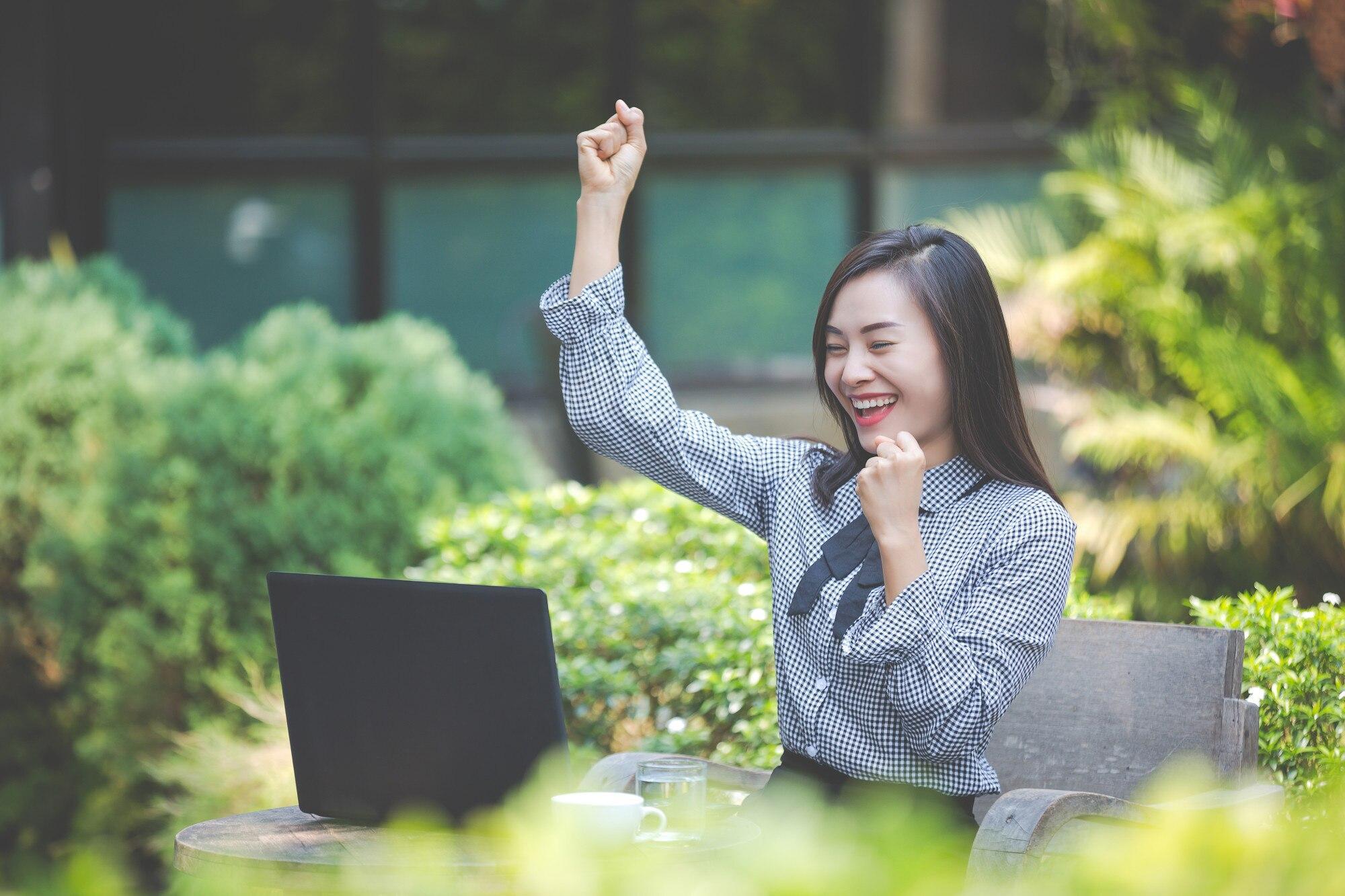 Sau kỳ nghỉ lễ dài, dân văn phòng chia sẻ chiêu vượt ‘thứ hai uể oải’- Ảnh 1. Sau kỳ nghỉ lễ dài, dân văn phòng chia sẻ chiêu vượt ‘thứ hai uể oải’- Ảnh 1.