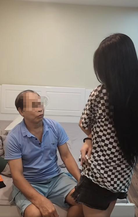 Sốc với video phản cảm khó tin, có cả cảnh nhức mắt khiến cư dân mạng ngỡ ngàng!- Ảnh 2. Sốc với video phản cảm khó tin, có cả cảnh nhức mắt khiến cư dân mạng ngỡ ngàng!- Ảnh 2.