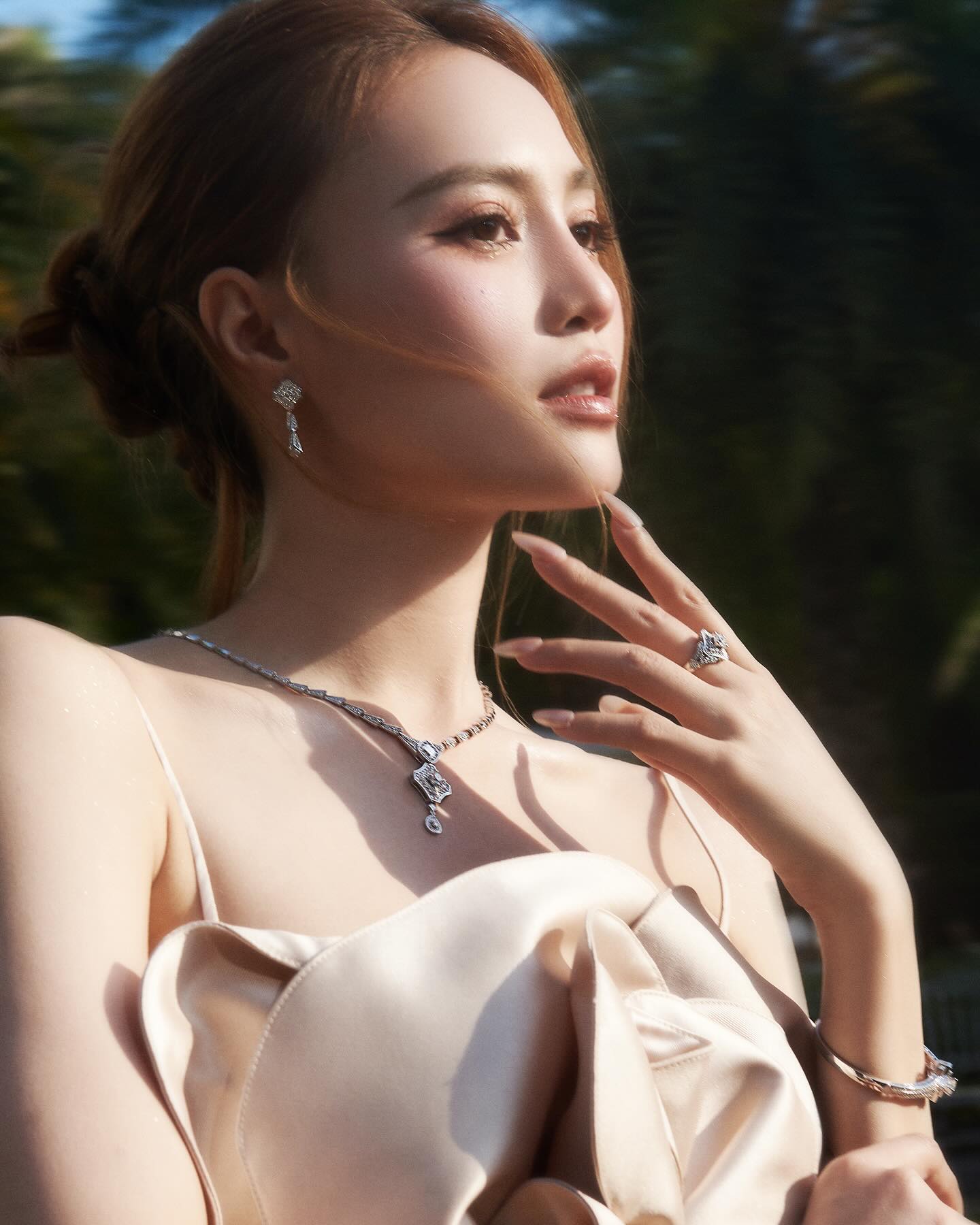 7 “bàn tay ngọc” của showbiz Việt: Số 1 đúng chuẩn tay phu nhân, muốn khổ cũng khó- Ảnh 5.