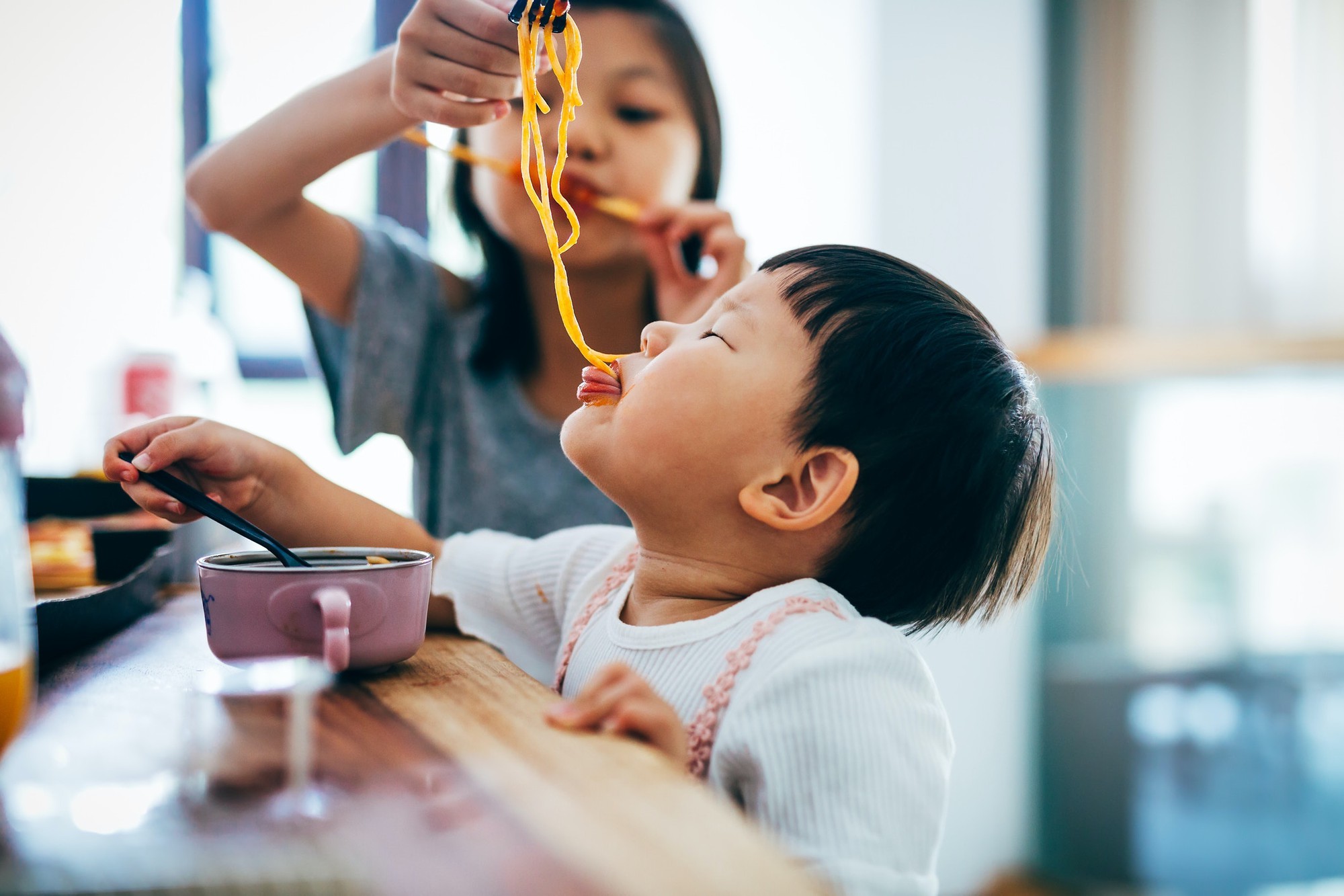3 bí quyết nuôi dạy trẻ em có lòng nhân ái, điều cuối cùng khiến nhiều người bất ngờ- Ảnh 1.