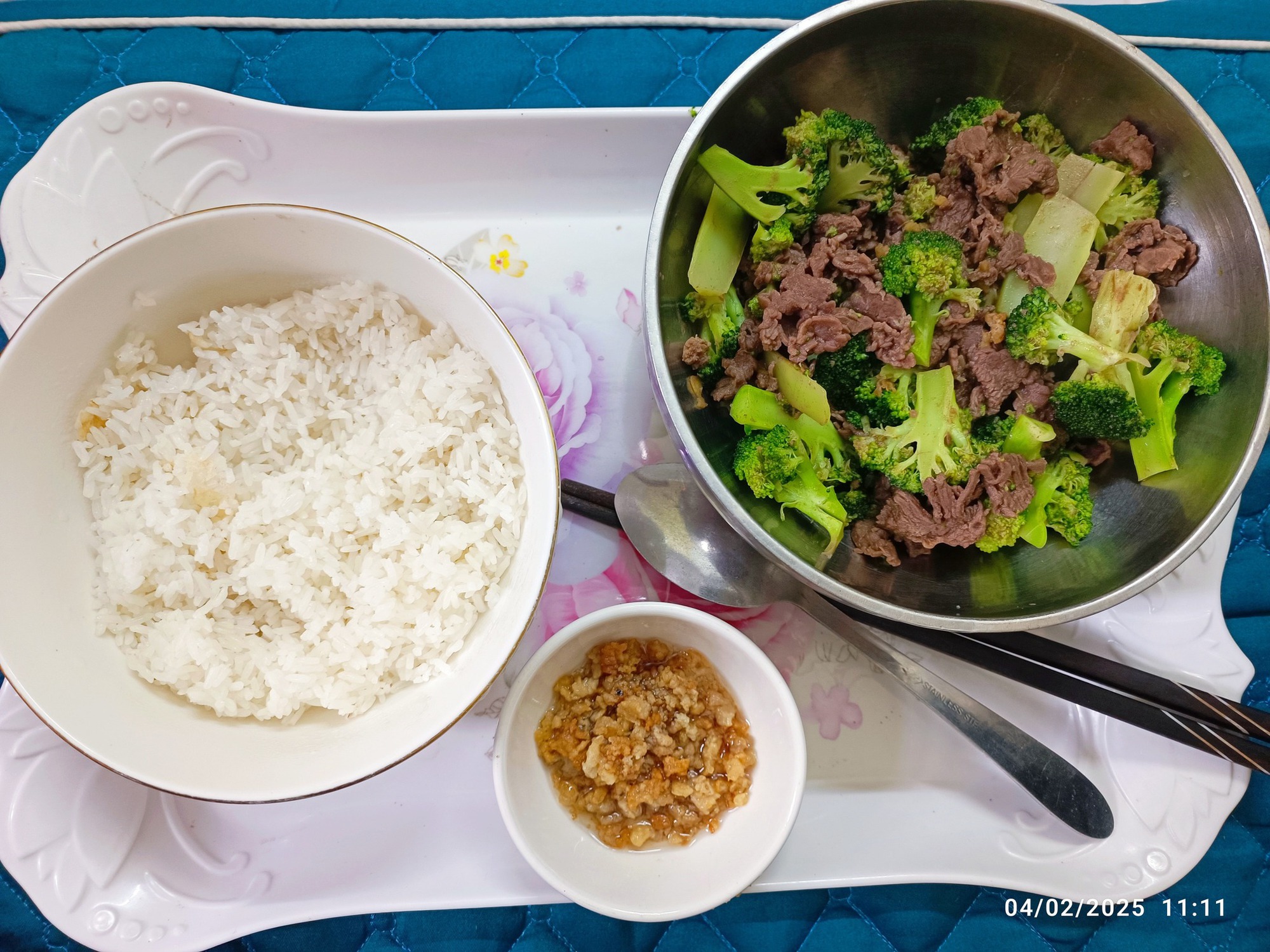 Cô gái Bắc Bling (Bắc Ninh) cùng cơm cữ từ bố mẹ chồng: Lấy chồng là trúng lớn!- Ảnh 15. Cô gái Bắc Bling (Bắc Ninh) cùng cơm cữ từ bố mẹ chồng: Lấy chồng là trúng lớn!- Ảnh 15.