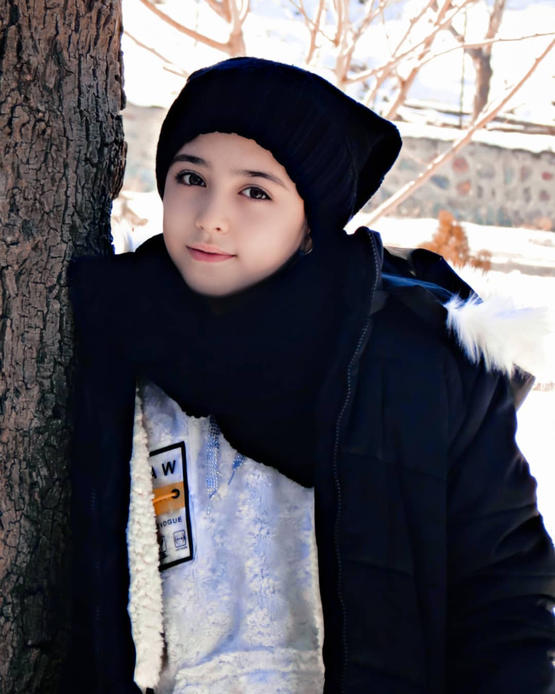 Bé gái sở hữu nhan sắc tựa công chúa xé truyện bước ra, bố nghỉ việc lương cao để ở nhà làm vệ sĩ riêng- Ảnh 9.