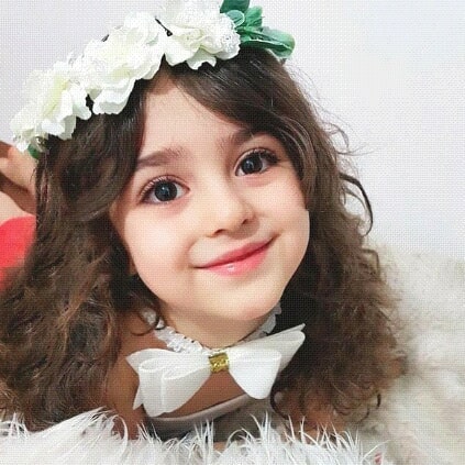 Bé gái sở hữu nhan sắc tựa công chúa xé truyện bước ra, bố nghỉ việc lương cao để ở nhà làm vệ sĩ riêng- Ảnh 6.