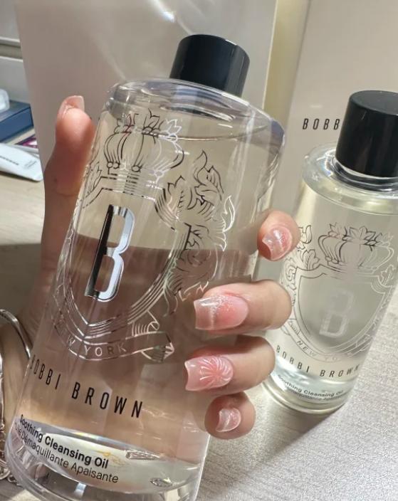 5 món nên bỏ và 7 thứ nhất định phải mang để chuyến du lịch nhẹ tênh, không mệt người- Ảnh 5.