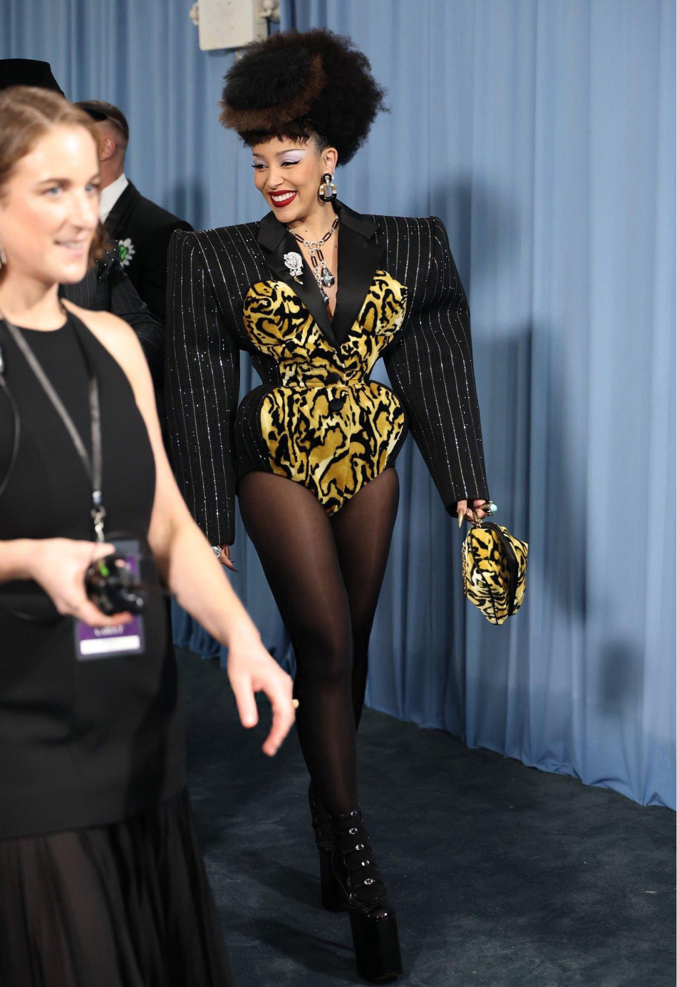 Met Gala 2025: Marc Jacobs, Tory Burch, Boss, Chopard... làm chủ cuộc chơi của "Tinh hoa sắc tộc"- Ảnh 1.