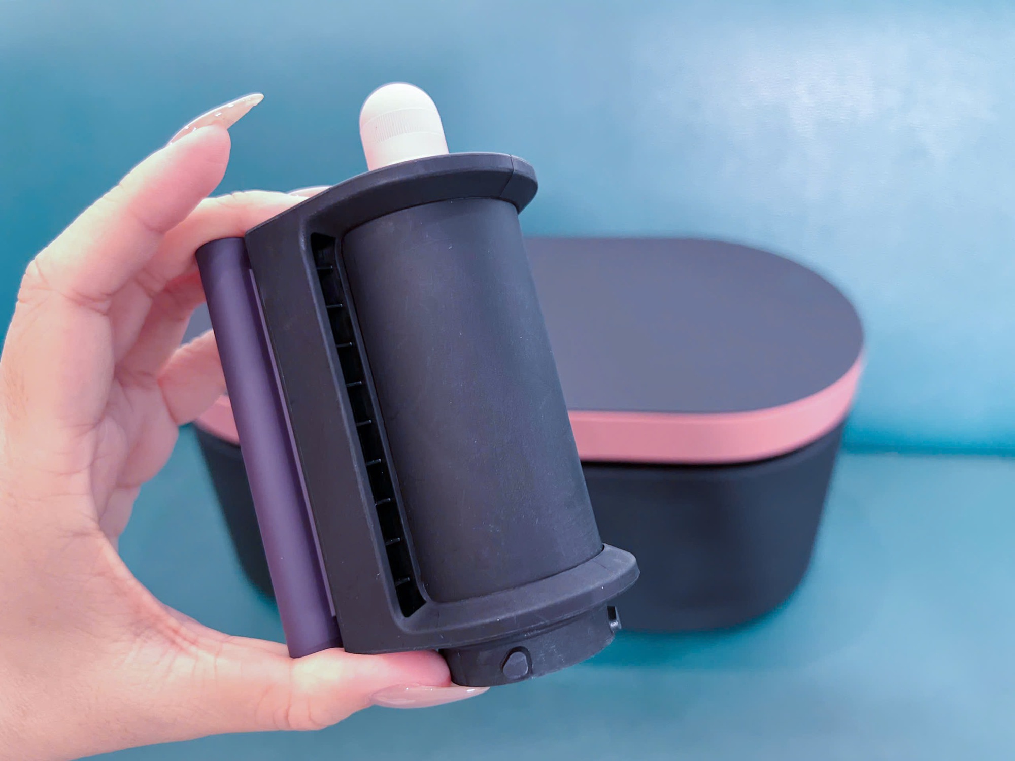 Trải nghiệm thực tế với Dyson Airwrap i.d.™ màu Jasper Plum: Đẹp, thông minh nhưng cần thời gian làm quen- Ảnh 3.