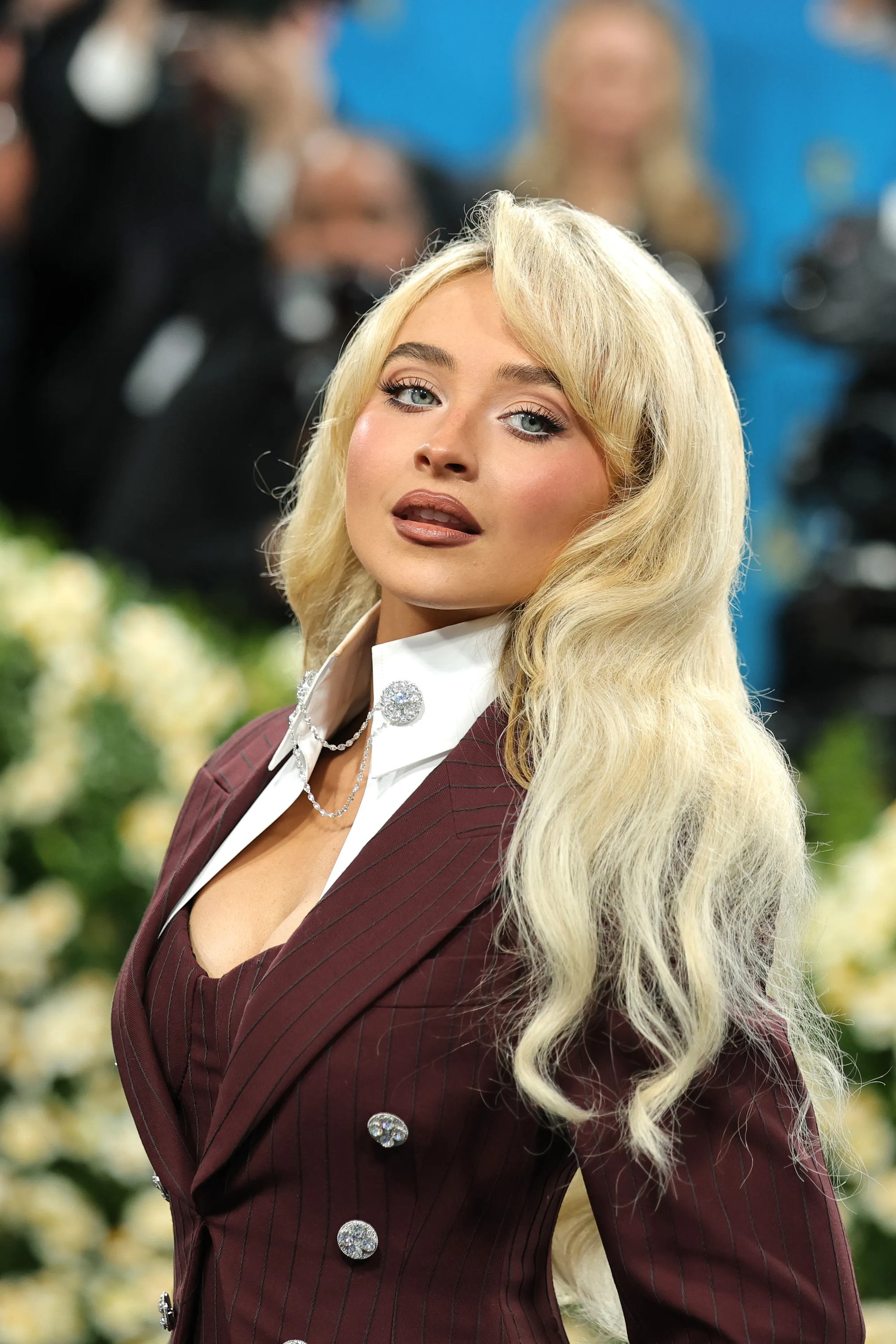 Met Gala 2025: Marc Jacobs, Tory Burch, Boss, Chopard... làm chủ cuộc chơi của "Tinh hoa sắc tộc"- Ảnh 15.