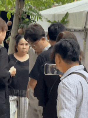 thiet-ke-chua-co-ten-8-17465223475161591319141.gif