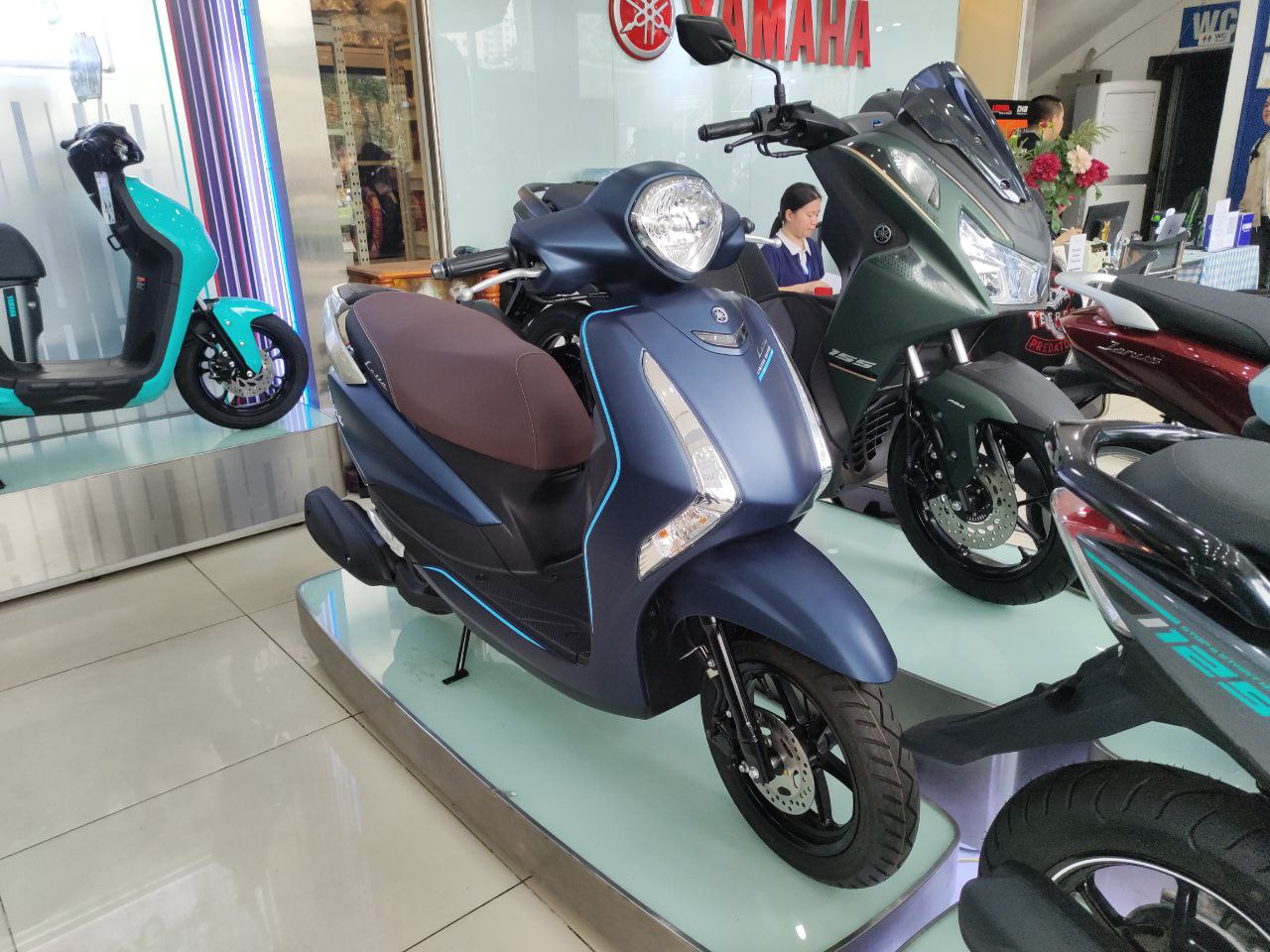 Yamaha hạ giá loạt xe tay ga hot: Giảm nhiều nhất 16 triệu, xe ăn ít xăng bậc nhất Việt Nam cũng có mặt- Ảnh 6.