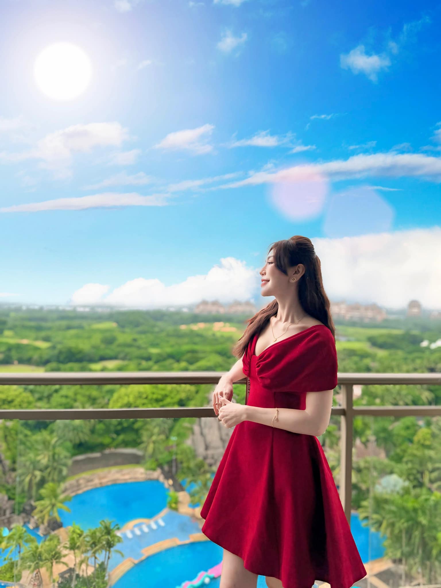 Nữ MC gợi ý mặc đẹp cho chuyến du lịch hè: Loại váy áo duyên dáng, sang chảnh tôn nhan sắc của phái đẹp Việt- Ảnh 21.