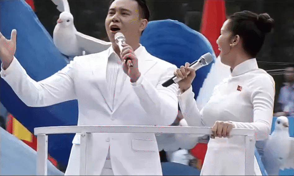 Màn trình diễn hit 3 tỷ view tại Đại lễ 30/4 nhanh chóng đạt 1 trending, Võ Hạ Trâm có động thái đặc biệt- Ảnh 2.