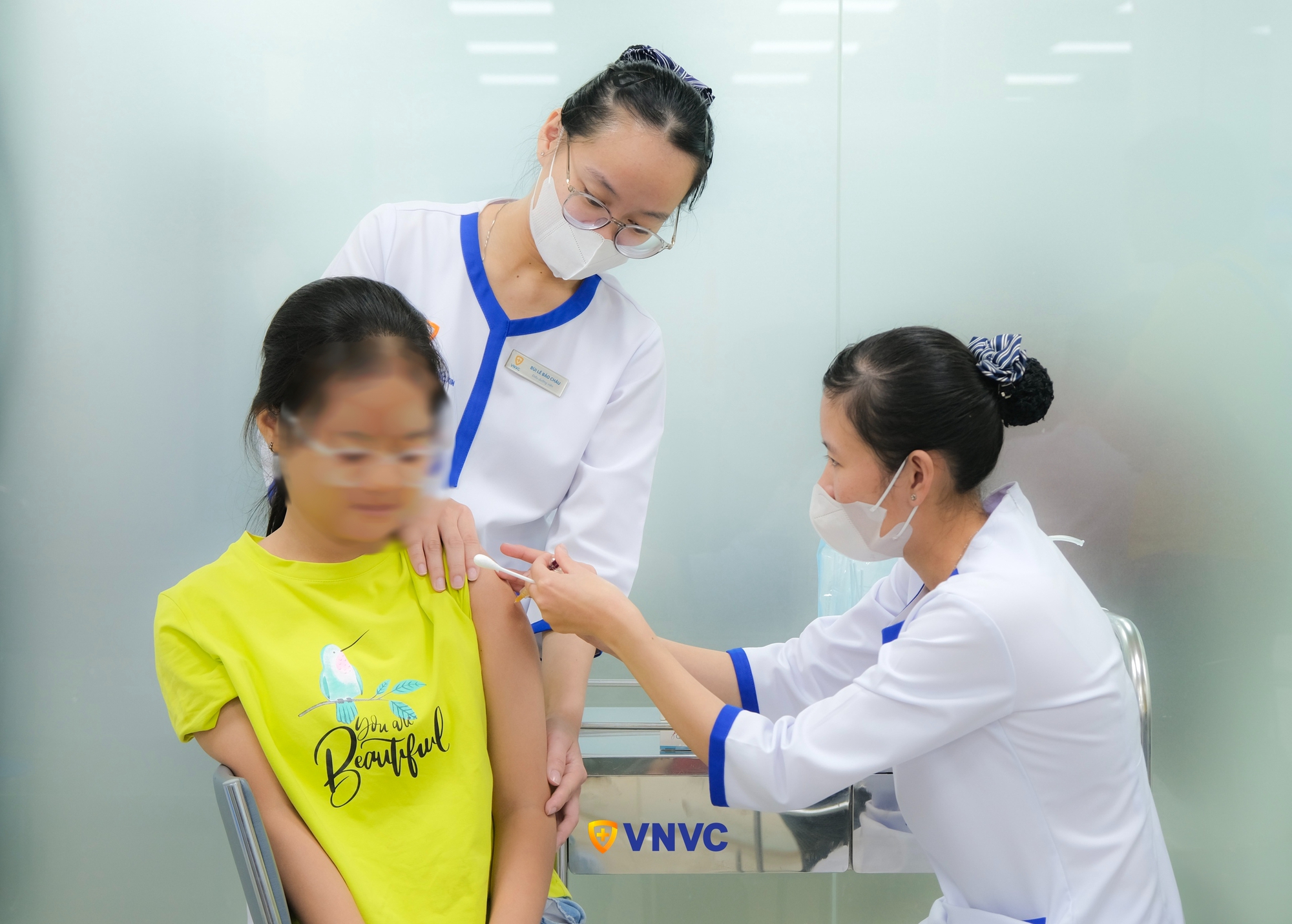 Con gái mới 9 tuổi, chưa dậy thì nhưng tại sao bác sĩ vẫn khuyên tiêm HPV ngay: Đây là điều WHO đã xác nhận- Ảnh 3.