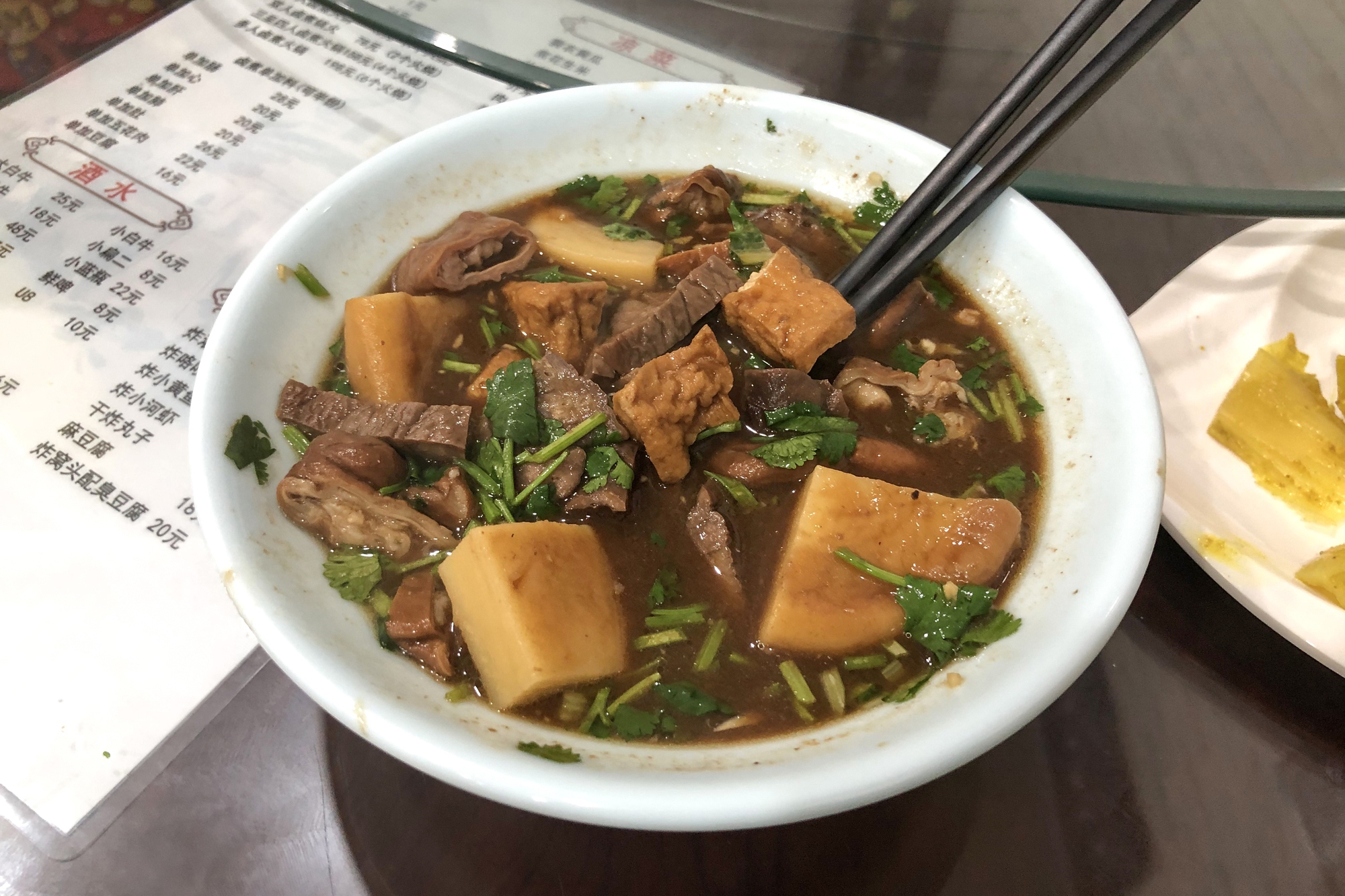Món ăn “nặng mùi” nhưng gây "nghiện": Vì sao nội tạng động vật lại khiến người Trung Quốc mê mẩn đến vậy?- Ảnh 9. Món ăn “nặng mùi” nhưng gây "nghiện": Vì sao nội tạng động vật lại khiến người Trung Quốc mê mẩn đến vậy?- Ảnh 9.