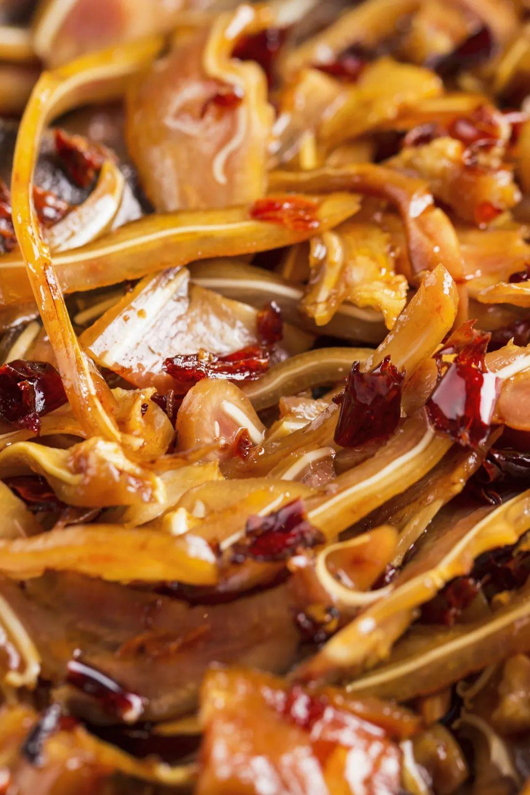 Món ăn “nặng mùi” nhưng gây "nghiện": Vì sao nội tạng động vật lại khiến người Trung Quốc mê mẩn đến vậy?- Ảnh 6. Món ăn “nặng mùi” nhưng gây "nghiện": Vì sao nội tạng động vật lại khiến người Trung Quốc mê mẩn đến vậy?- Ảnh 6.