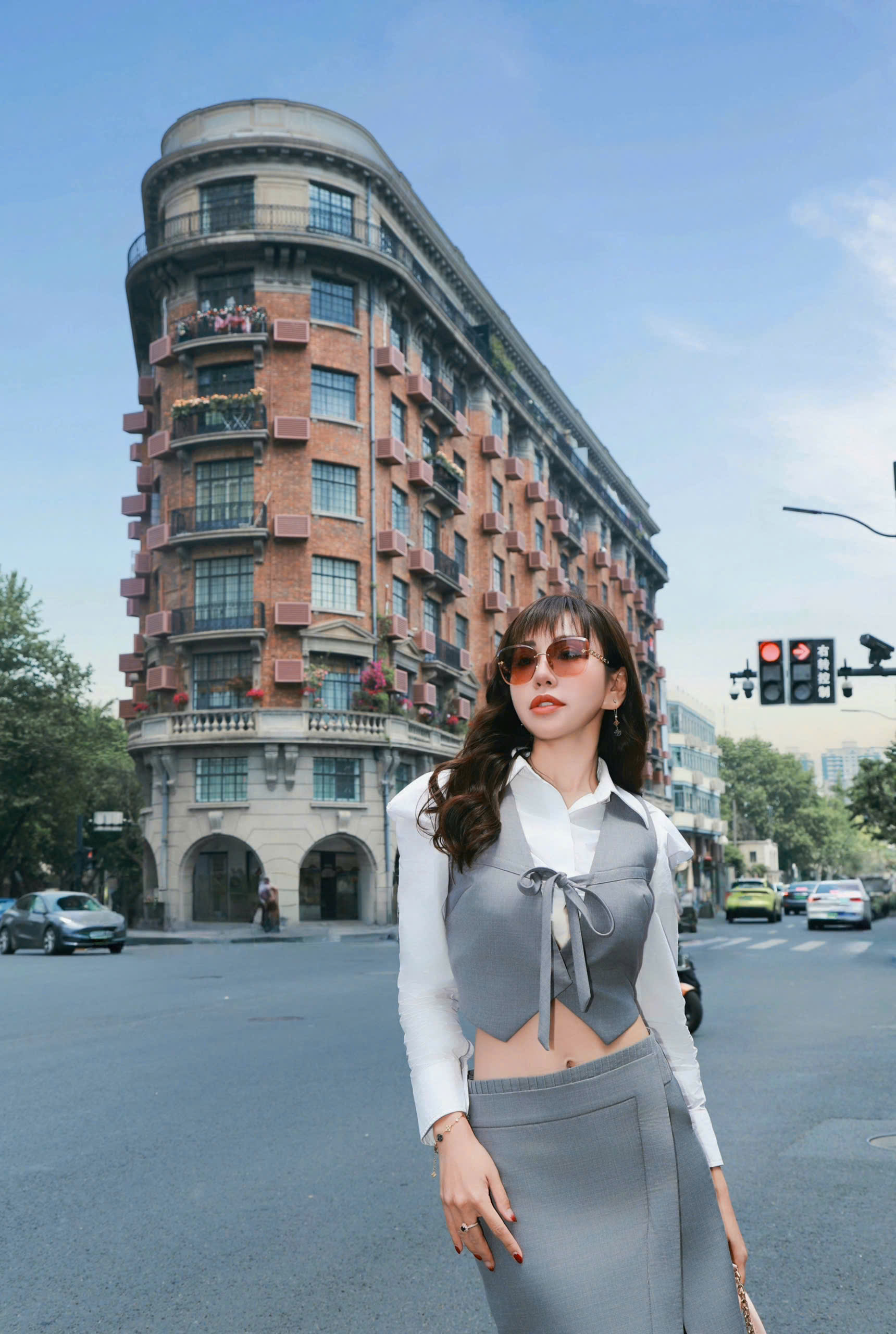 Nữ MC gợi ý mặc đẹp cho chuyến du lịch hè: Loại váy áo duyên dáng, sang chảnh tôn nhan sắc của phái đẹp Việt- Ảnh 15.