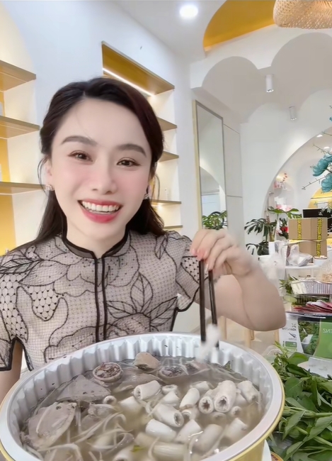 Tuyên bố cứng rắn của MC Anh Thơ về lòng xe điếu- Ảnh 1.