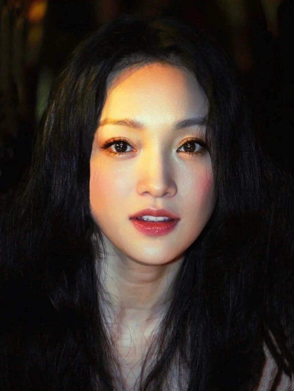 10 mỹ nhân có đôi mắt đẹp nhất thế giới: Kim Ji Won xếp bét bảng, hạng 1 là "kỳ quan thế giới thứ 8"- Ảnh 8.