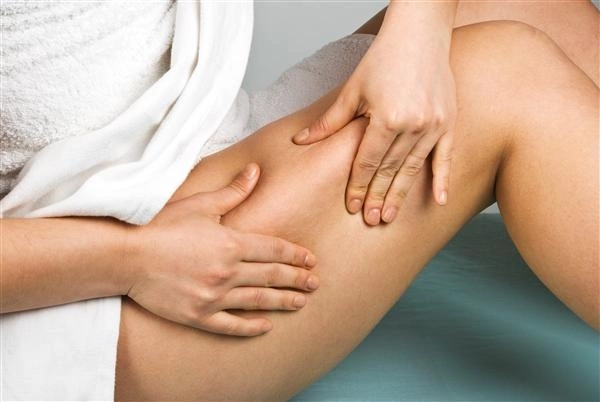 Từng tuyệt vọng vì đùi to kém thon gọn, tôi đã "lột xác" nhờ 3 bí quyết học lỏm từ huấn luyện viên trên MXH- Ảnh 1. Từng tuyệt vọng vì đùi to kém thon gọn, tôi đã "lột xác" nhờ 3 bí quyết học lỏm từ huấn luyện viên trên MXH- Ảnh 1.
