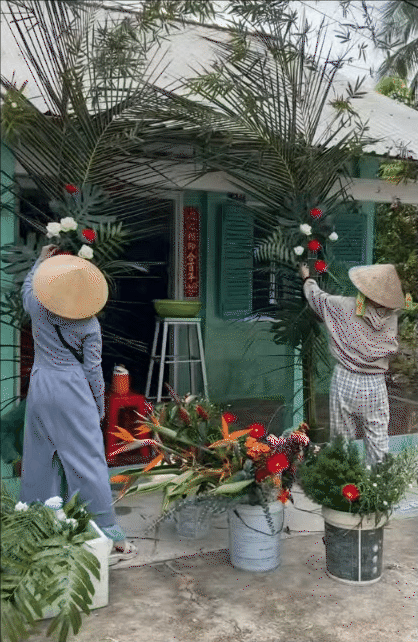 Cô dâu miền Tây tự tay làm cổng cưới, trang trí hoa tươi từ trong ra ngoài: Đẹp mỹ mãn nhưng giá rẻ bất ngờ- Ảnh 3.