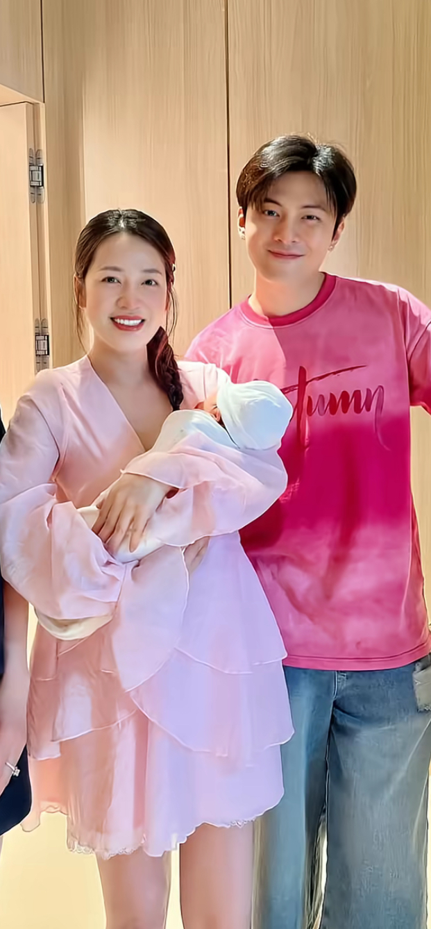 Bức ảnh để lộ cận nhan sắc thật của Puka hậu sinh con đầu lòng- Ảnh 1.