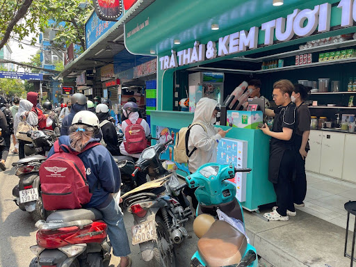 Vì sao trà Thái đường phố phong cách Bangkok được yêu thích?- Ảnh 2. Vì sao trà Thái đường phố phong cách Bangkok được yêu thích?- Ảnh 2.