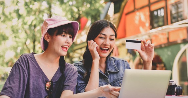 Giới trẻ dùng thẻ tín dụng như thế nào để không "toang" mà còn "lời"?- Ảnh 1. Giới trẻ dùng thẻ tín dụng như thế nào để không "toang" mà còn "lời"?- Ảnh 1.