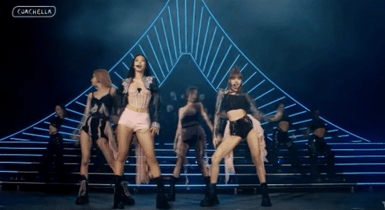 Nhóm nữ ám ảnh với đạo nhái- Ảnh 9. Nhóm nữ ám ảnh với đạo nhái- Ảnh 9.