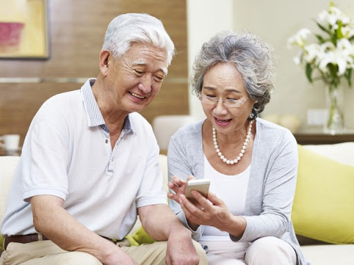 Không ở cùng mẹ, tôi đã làm một việc mà hàng xóm bảo là… "kỳ cục mà hay"- Ảnh 1.