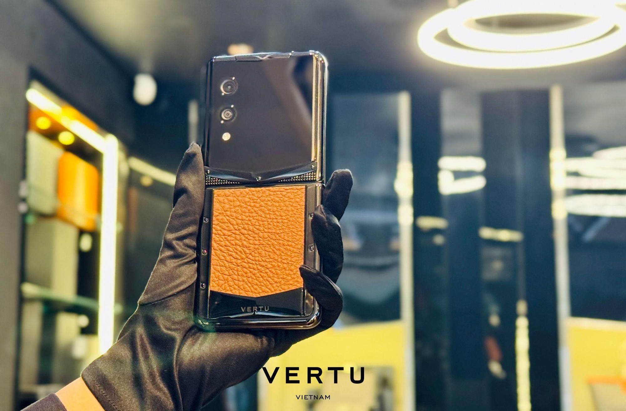 Vertu Quantum Flip chính thức công bố giá: Giá trị thủ công vượt xa cả giá tiền- Ảnh 2.