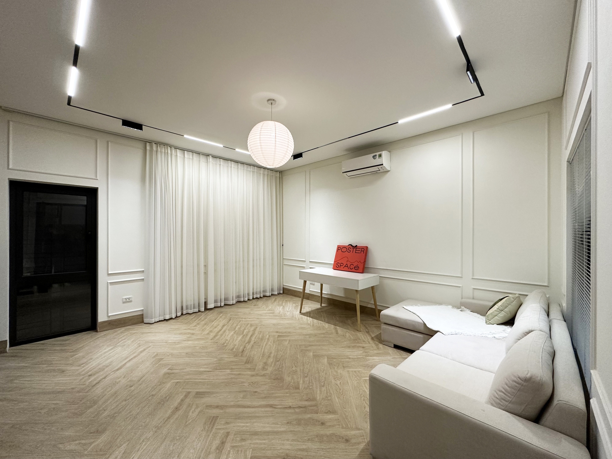 Ẩn mình trong ngõ nhỏ Hà Nội, biệt thự sân vườn 3 tầng chứng minh: Sống chậm và sống đẹp là có thật- Ảnh 11.