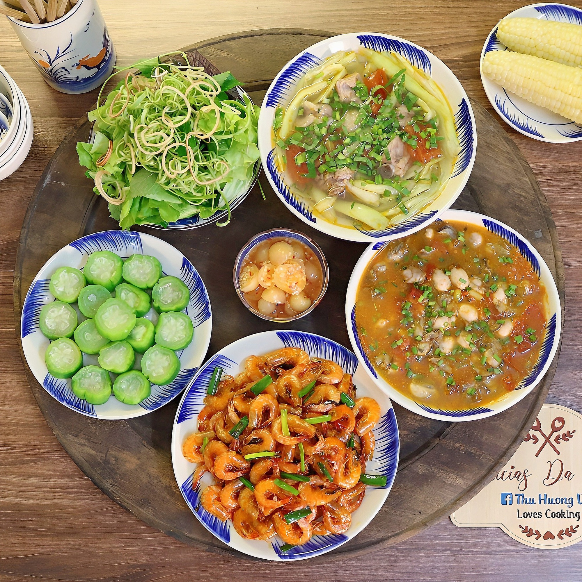 10 mâm cơm mùa hè mát lành nhìn là muốn ăn, nấu xong cả nhà khen nức nở- Ảnh 1.