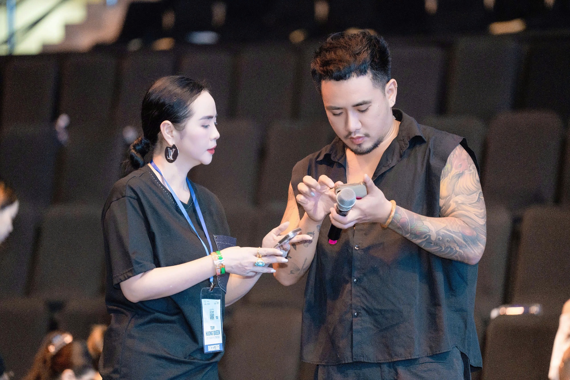 Người đứng sau những bước catwalk "triệu view" trong show diễn của NTK Thanh Hương Bùi- Ảnh 3. Người đứng sau những bước catwalk "triệu view" trong show diễn của NTK Thanh Hương Bùi- Ảnh 3.