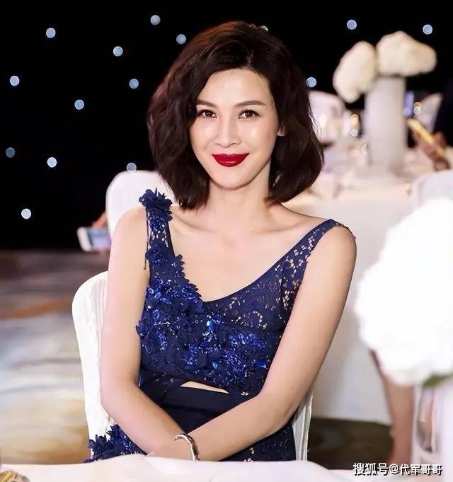Bỏ tình đầu để làm "phu nhân nghìn tỷ", nữ diễn viên gặp cái kết đắng khi chồng tỷ phú vướng vòng lao lý- Ảnh 3.