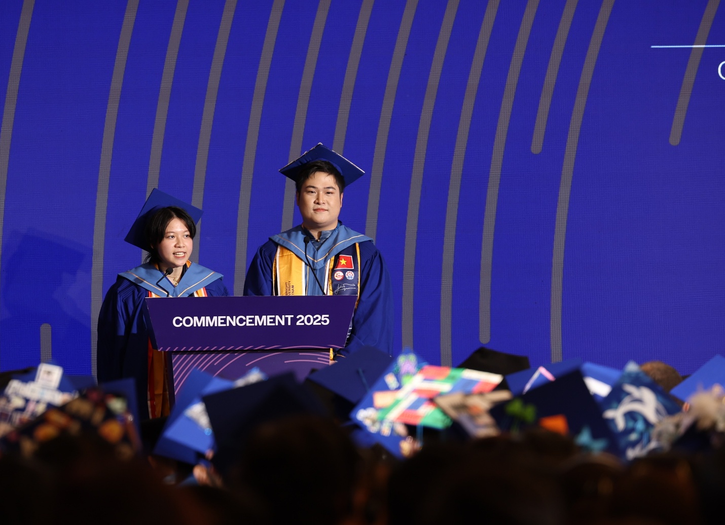 "Vững Rễ, Vươn Xa" – Thông điệp ý nghĩa gửi gắm đến thế hệ Tân Cử nhân 2025 Trường Fulbright- Ảnh 4.