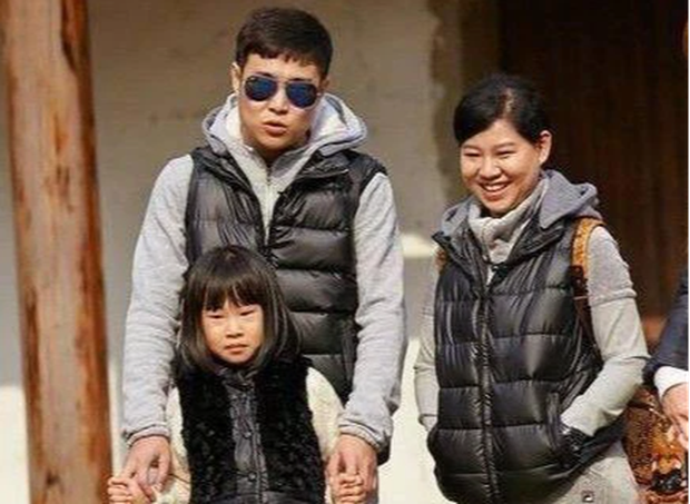 Màn lột xác ngỡ ngàng không tin nổi của "ái nữ" từng bị bạo lực mạng suốt tuổi thơ vì ngoại hình xấu xí- Ảnh 3.