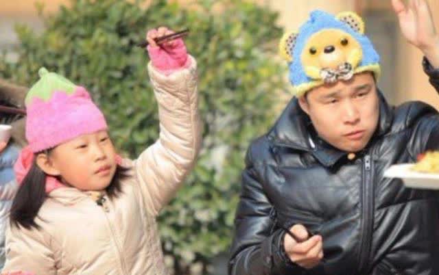 Màn lột xác ngỡ ngàng không tin nổi của "ái nữ" từng bị bạo lực mạng suốt tuổi thơ vì ngoại hình xấu xí- Ảnh 5.