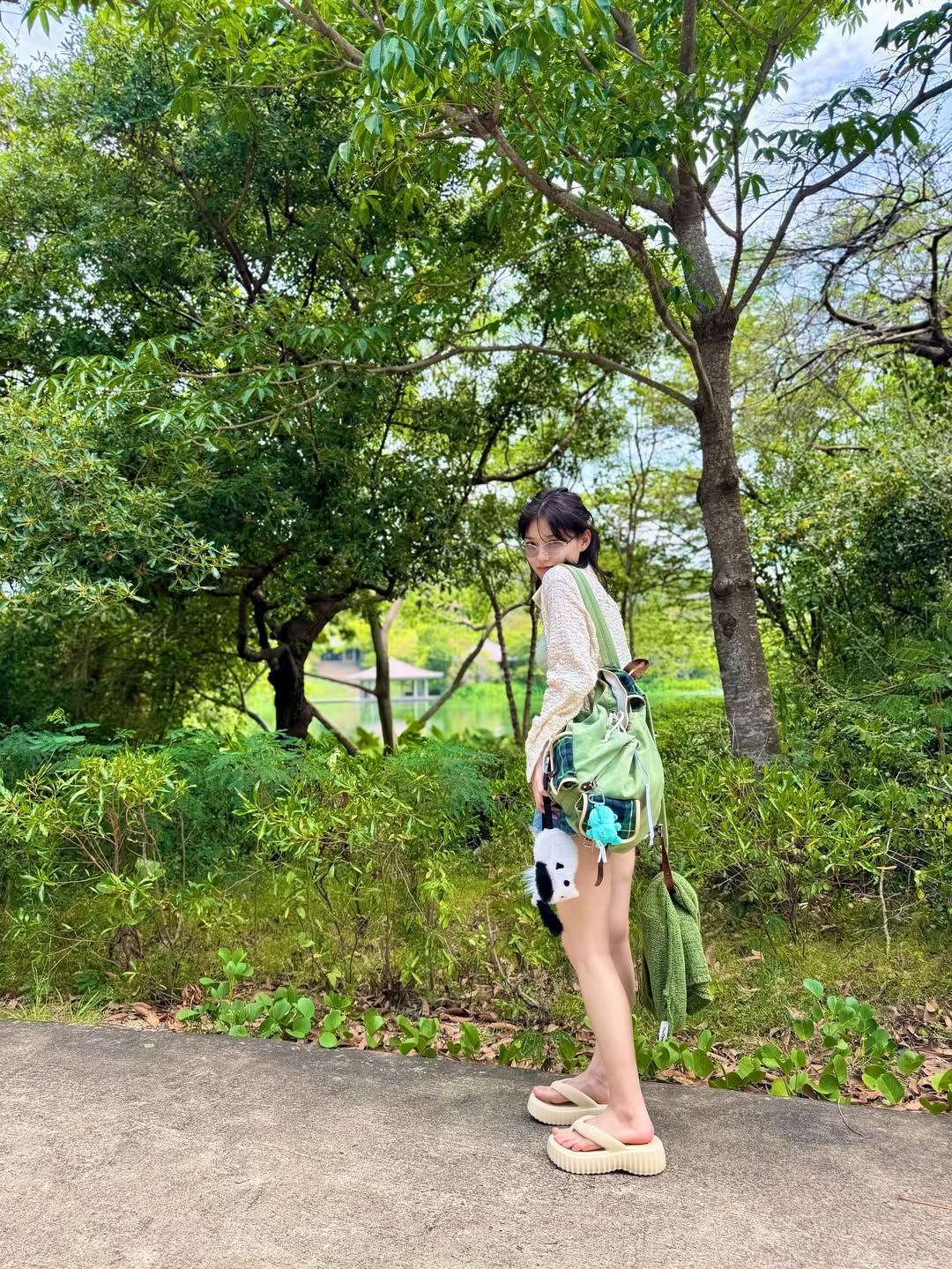 Kim Yoo Jung bất ngờ "xả ảnh" du lịch Việt Nam: Ninh Thuận đẹp "nín thở"!- Ảnh 5. Kim Yoo Jung bất ngờ "xả ảnh" du lịch Việt Nam: Ninh Thuận đẹp "nín thở"!- Ảnh 5.