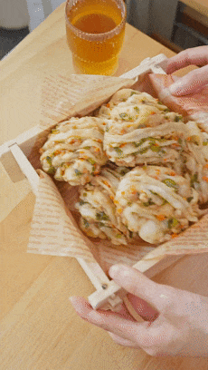 Bữa sáng “nuôi dưỡng tỳ vị”: Món bánh hoa cuốn nhân thịt củ mài, dễ làm lại cực kỳ tốt cho sức khỏe cả nhà- Ảnh 20.