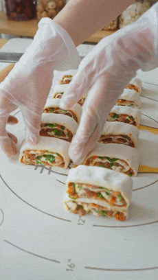 Bữa sáng “nuôi dưỡng tỳ vị”: Món bánh hoa cuốn nhân thịt củ mài, dễ làm lại cực kỳ tốt cho sức khỏe cả nhà- Ảnh 14.