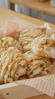 Bữa sáng “nuôi dưỡng tỳ vị”: Món bánh hoa cuốn nhân thịt củ mài, dễ làm lại cực kỳ tốt cho sức khỏe cả nhà- Ảnh 21.
