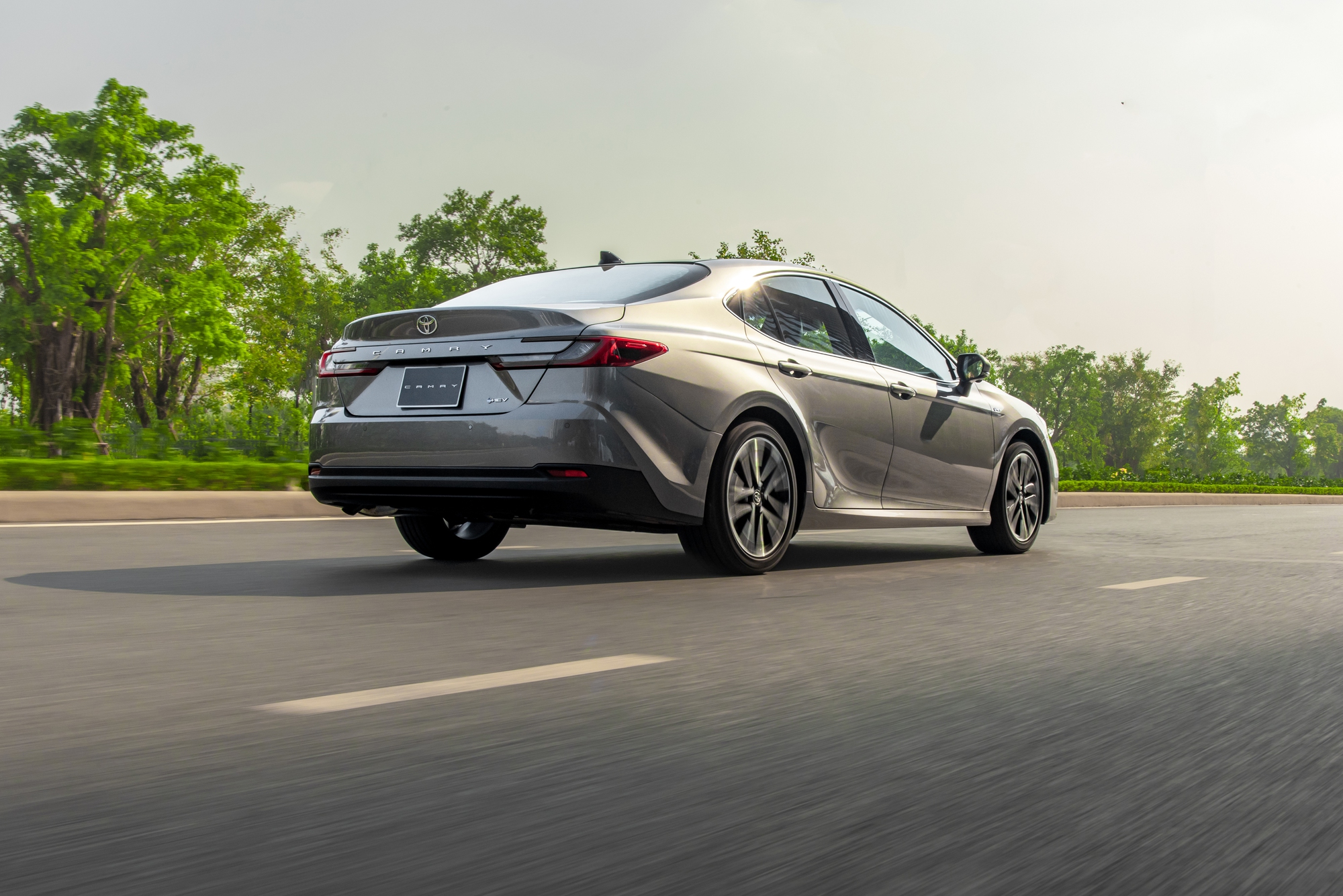 Toyota Camry 2025 – Chiếc sedan hợp gu người Việt hiện đại- Ảnh 4.