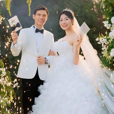 Hoa khôi bóng chuyền Phạm Thị Yến kết hôn ở tuổi 40 nhan sắc trẻ xinh “phát hờn”, danh tính nửa kia gây chú ý- Ảnh 1.