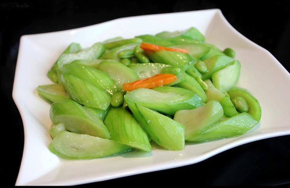 Bí quyết để xào mướp không bị đen, ra nhiều nước - Ảnh 1.