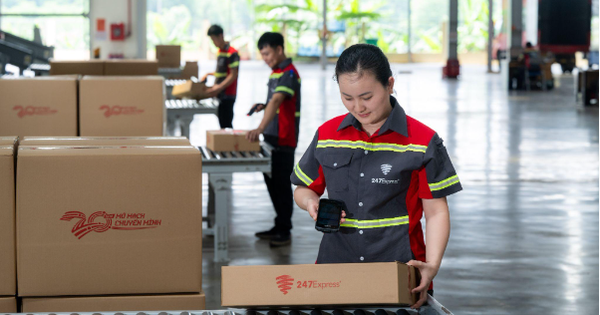 247Express – Gửi yêu thương trên mỗi hành trình giao nắng- Ảnh 1. 247Express – Gửi yêu thương trên mỗi hành trình giao nắng- Ảnh 1.