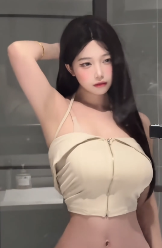Hot girl "muốn nổi", chiêu trò cố tình bất chấp để câu view từ người xem?- Ảnh 3. Hot girl "muốn nổi", chiêu trò cố tình bất chấp để câu view từ người xem?- Ảnh 3.