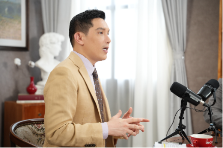 Shark Hưng: "Du học sinh về nước làm việc thường gặp chung 1 hội chứng"- Ảnh 4. Shark Hưng: "Du học sinh về nước làm việc thường gặp chung 1 hội chứng"- Ảnh 4.