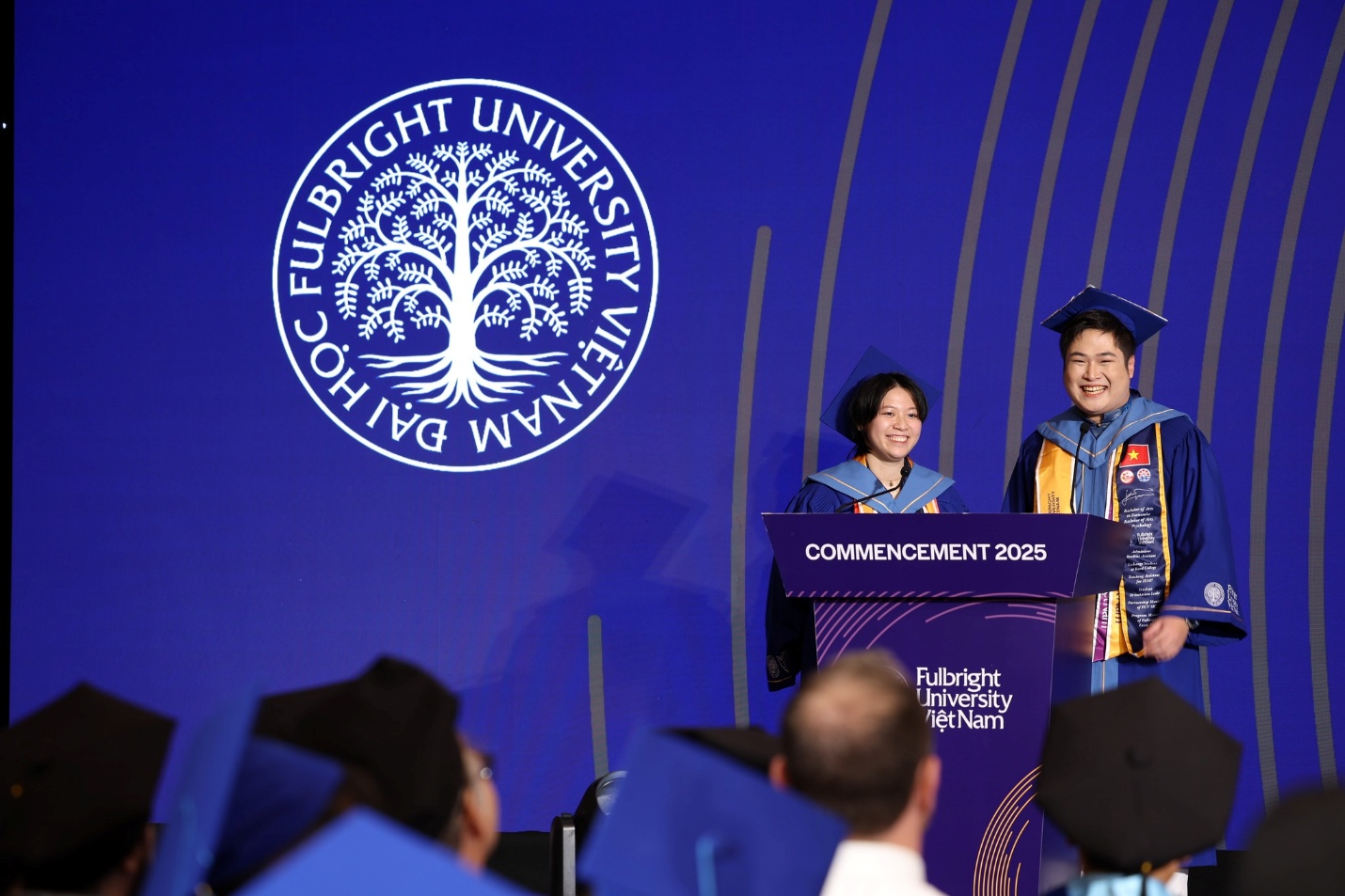 Những khoảnh khắc và câu chuyện được kể tại Lễ Tốt nghiệp 2025 của Trường Fulbright- Ảnh 4.