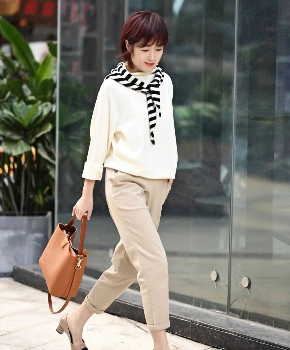 Chị em tuổi trung niên lưu ý: 3 kiểu tóc này sẽ khiến bạn trông già và kém sang- Ảnh 1. Chị em tuổi trung niên lưu ý: 3 kiểu tóc này sẽ khiến bạn trông già và kém sang- Ảnh 1.