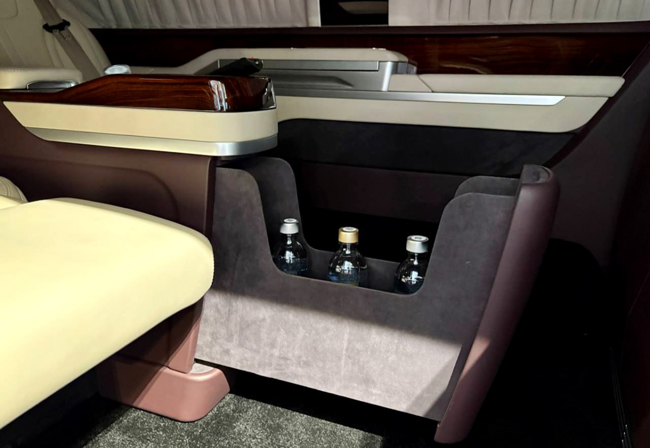 Chính thức lộ diện mẫu xe 'xịn' nhất phân khúc mà người Nga chế tạo được: Aurus Arsenal VIP- Ảnh 3.