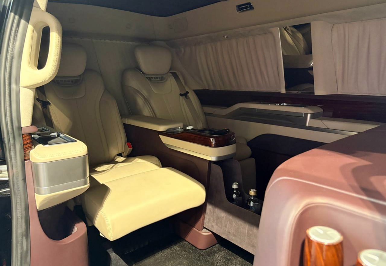 Chính thức lộ diện mẫu xe 'xịn' nhất phân khúc mà người Nga chế tạo được: Aurus Arsenal VIP- Ảnh 2.